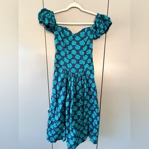 Floral Blue Off-Shoulder Vintage Dress 🖤